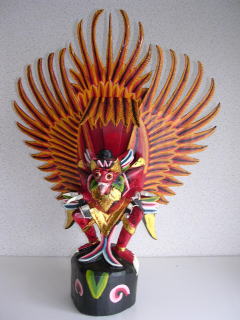 木製 ガルーダ　彫刻 約30cm asiantique_080184.jpg